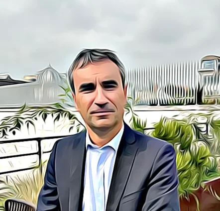 Olivier Villeneuve, expert en Hospitality Management et consultant en immobilier tertiaire